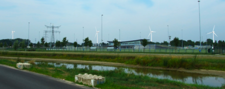 Zicht op windpark vanaf Oude Groenestraat Oosterhout