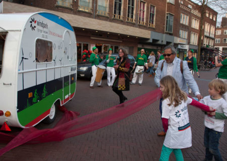 Onthulling campagnecaravan Windpark Nijmegen-Betuwe